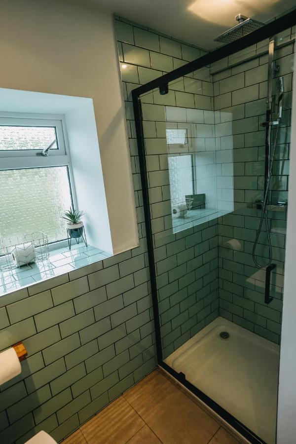 The Little Cottage By Truabode Holiday Lets & Short Lets Newquay - Parking, Wifi & Pet Friendly برونبيبيرغ المظهر الخارجي الصورة