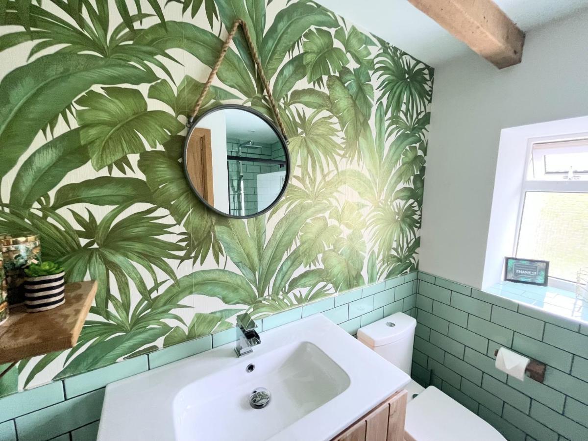 The Little Cottage By Truabode Holiday Lets & Short Lets Newquay - Parking, Wifi & Pet Friendly برونبيبيرغ المظهر الخارجي الصورة